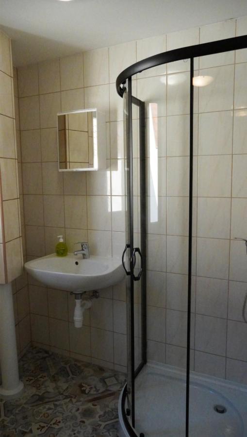 Pajkos Poni Vendeghaz Hotel Mişcolţ Exterior foto