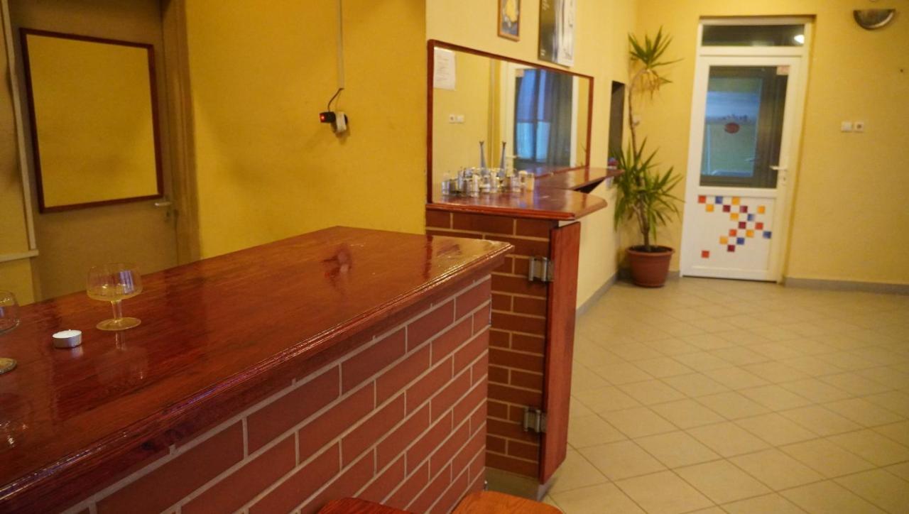 Pajkos Poni Vendeghaz Hotel Mişcolţ Exterior foto